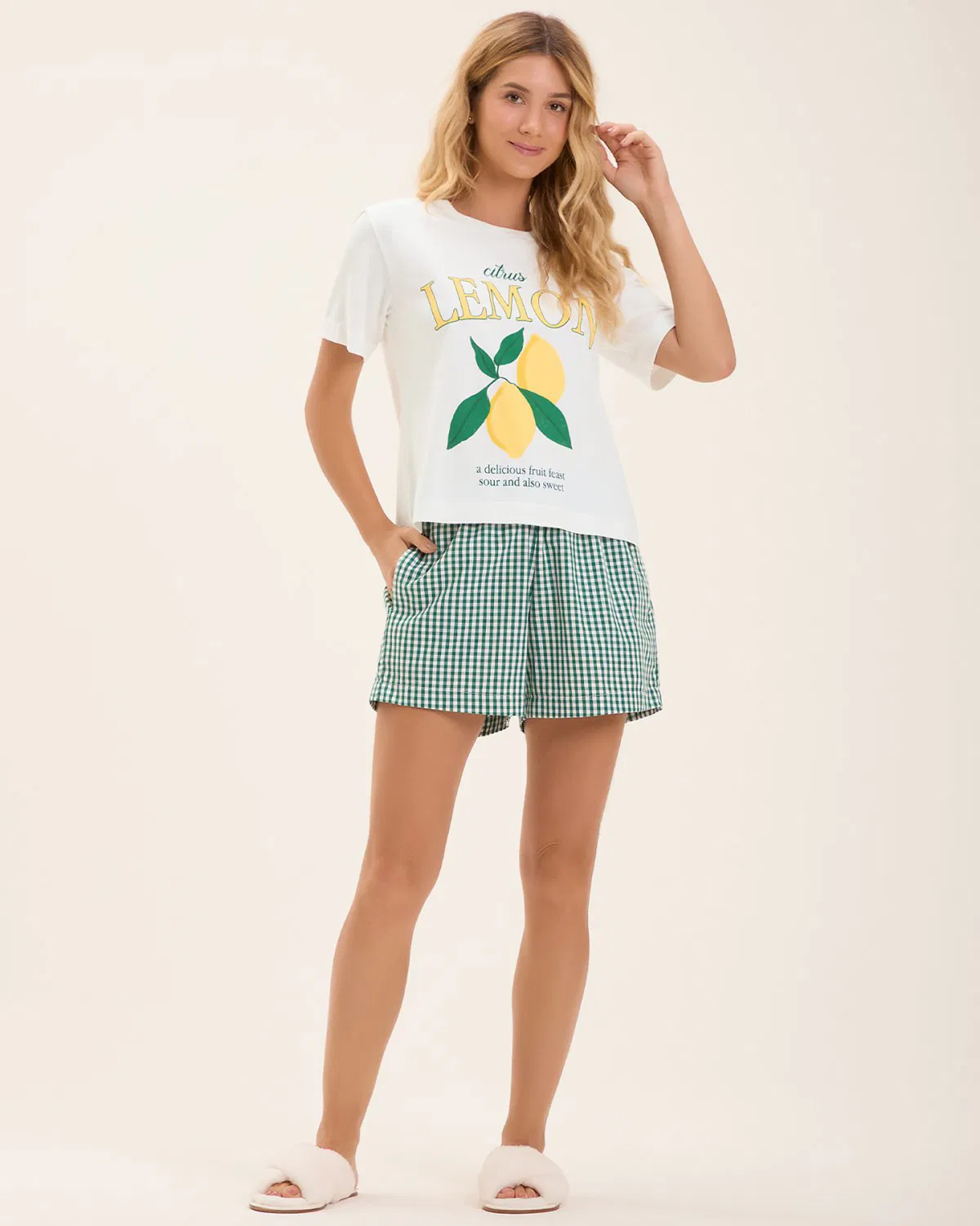 Pijama Feminino Manga Curta Com Shorts