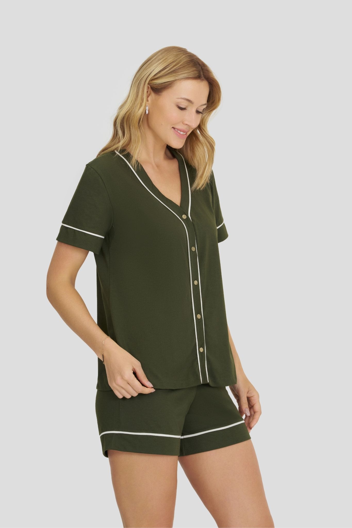 Pijama Feminino Americano Manga Curta Com Shorts