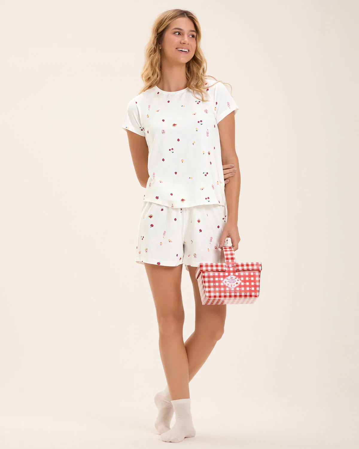 Pijama Feminino Manga Curta Com Shorts